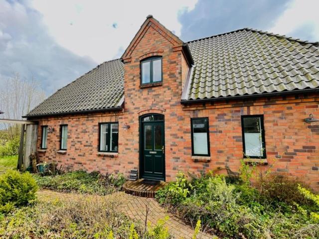 Gaestehaus Zum Krug Husum  Zewnętrze zdjęcie