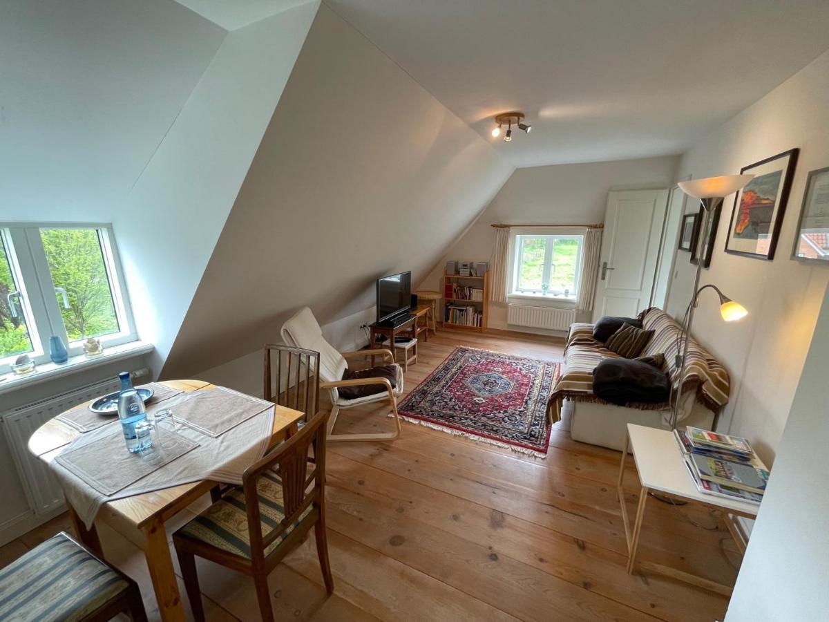 Gaestehaus Zum Krug Husum  Zewnętrze zdjęcie
